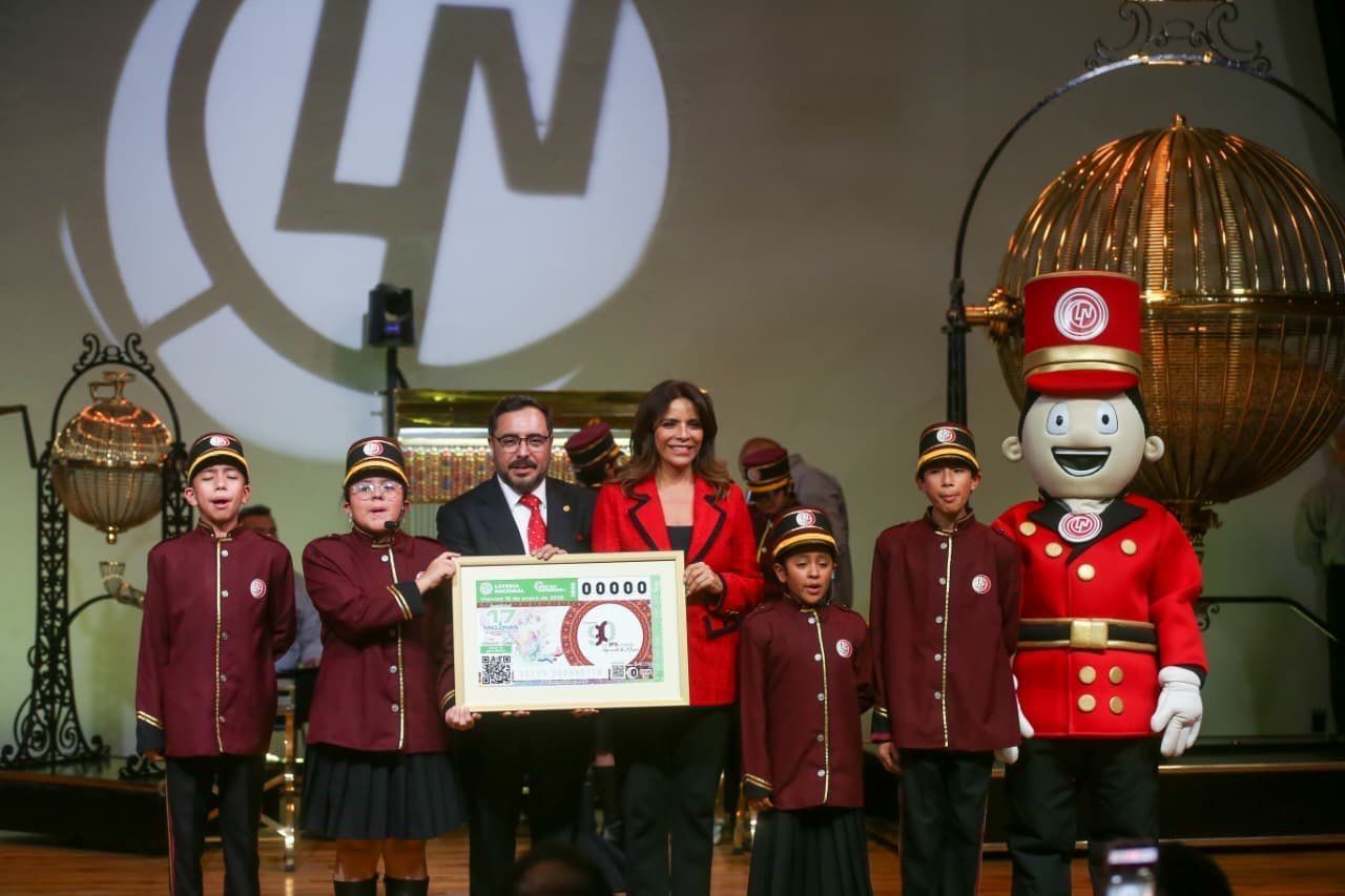 Con sorteo de Lotería Nacional celebra 90 años del IPN