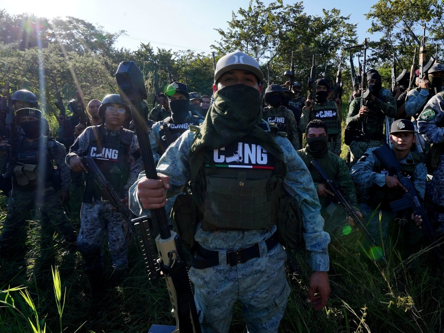 Demócratas proponen ley para impedir guerra de EU vs México