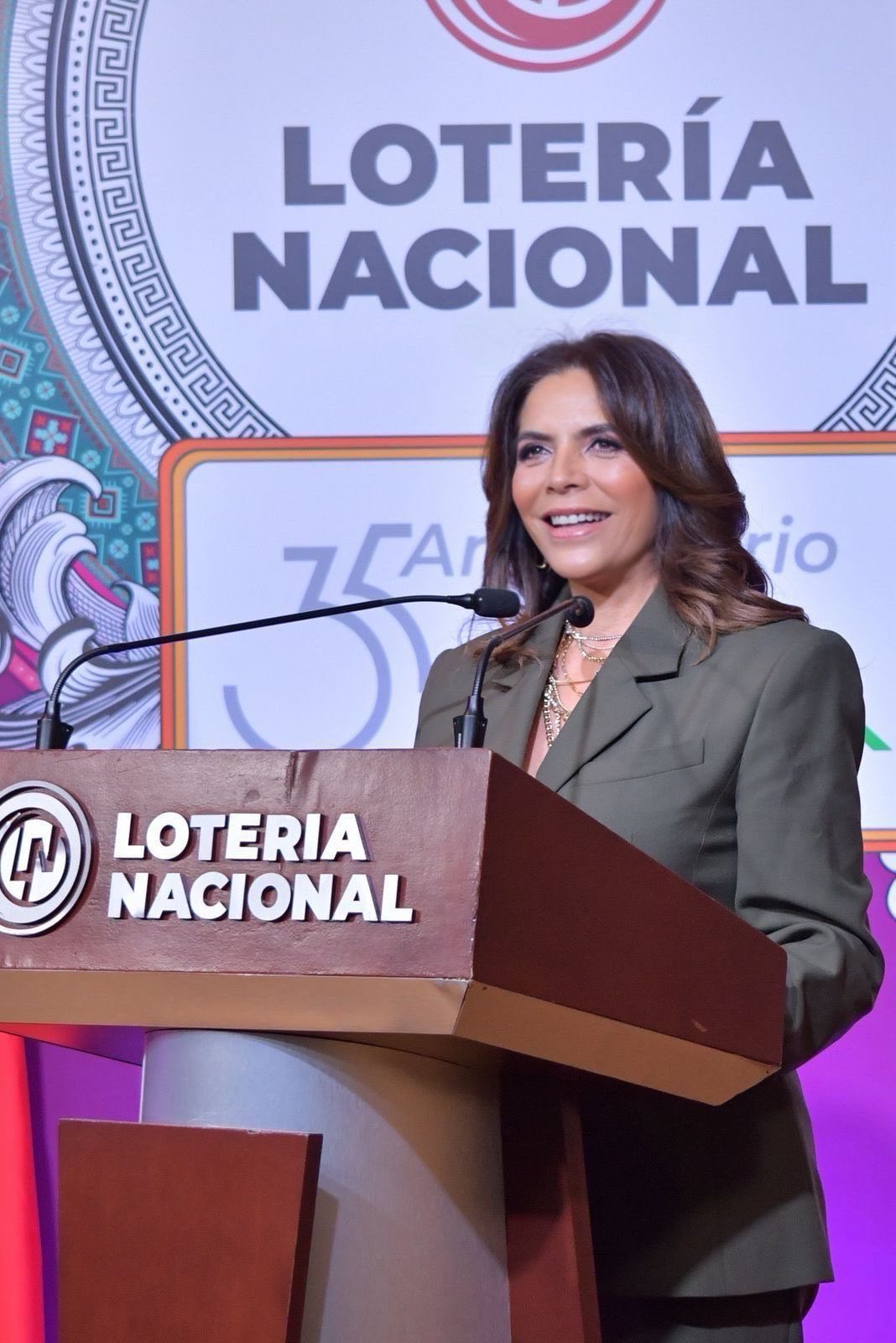 Directora de Lotería Nacional reconoce labor de la fundación Alfredo Harp Helú