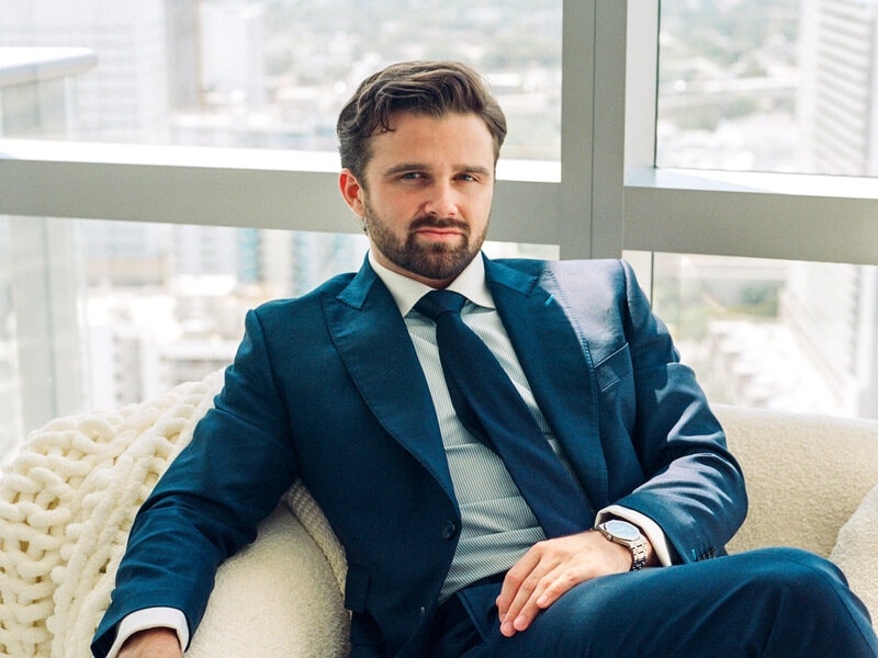 Jackson Hinkle periodista 