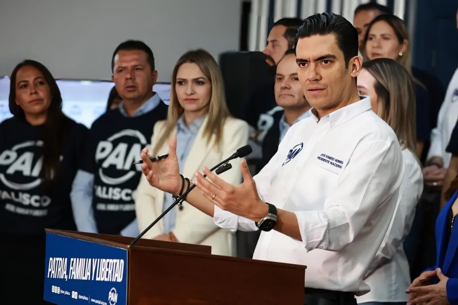 Kenia López Rabadán pide que oposición participe en reforma electoral
