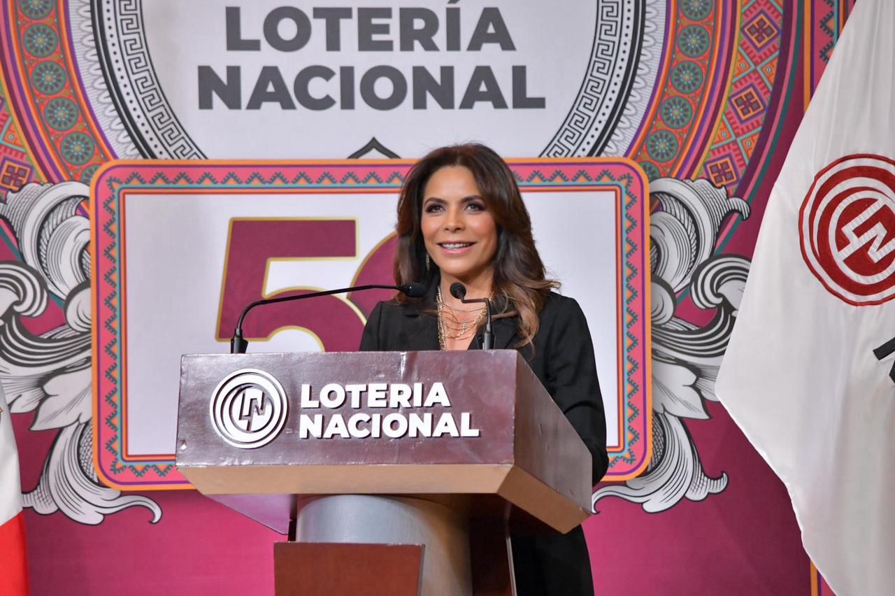 Lotería Nacional presenta billete conmemorativo de Profeco