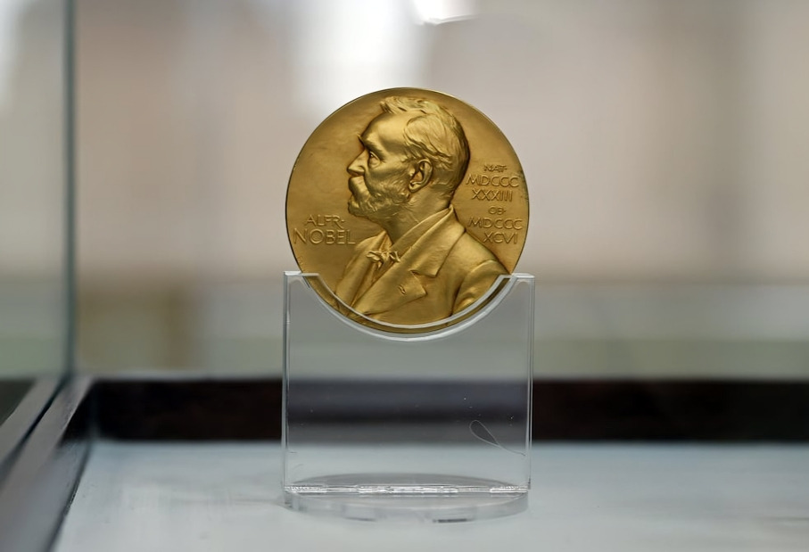 María Corina Machado entrega su Nobel de La Paz a Trump