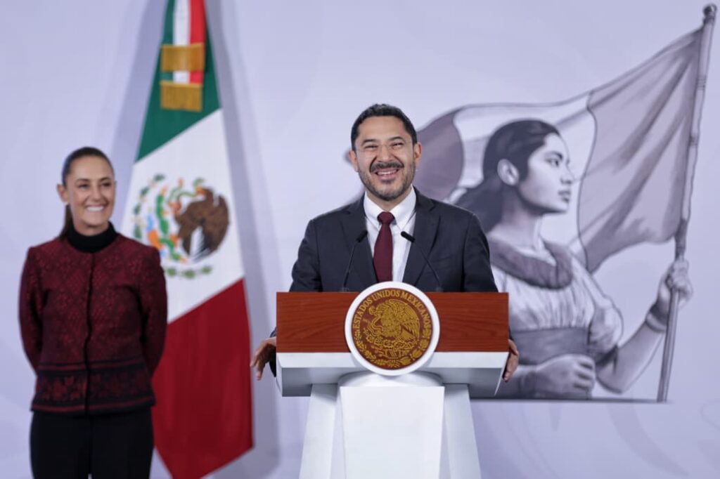 Martí Batres conferencia