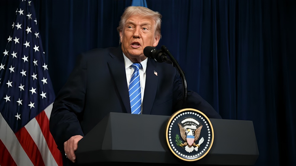 Trump se burla de la nacionalidad francesa de George Clooney