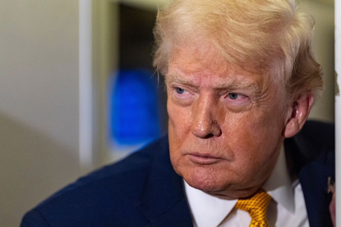 Trump vuelve a amenazar a México