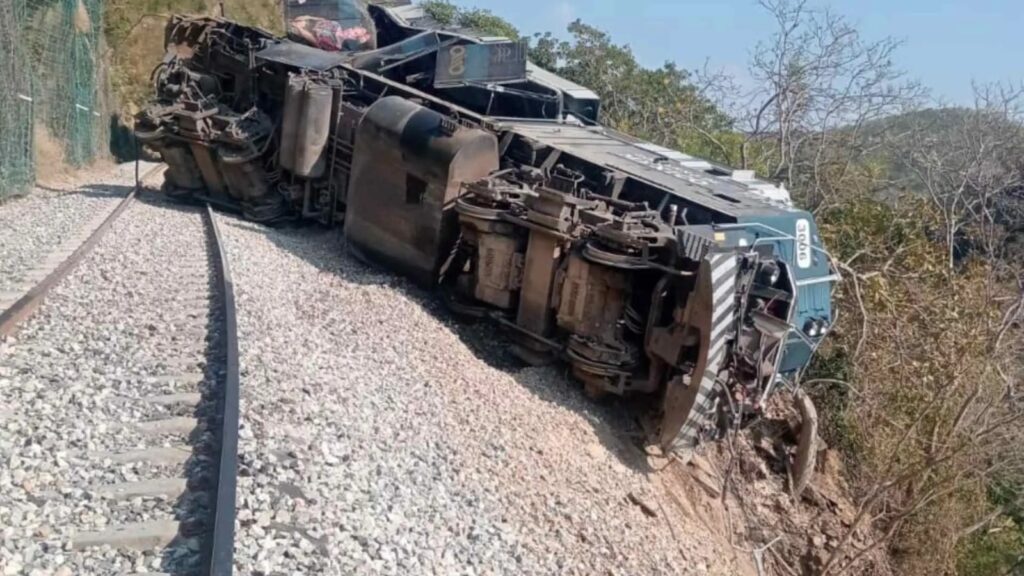 Víctimas denunciarán ante FGR por descarrilamiento del tren interoceánico