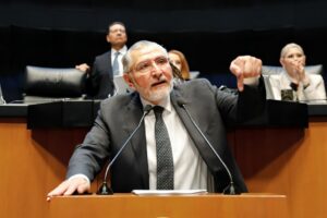 El morenista Adán Augusto López Hernández ha cedido la coordinación de Morena en el Senado, y la presidencia de la Junta de Coordinación Política, a Ignacio Mier, para dedicarse a nuevas tareas con miras a 2027.