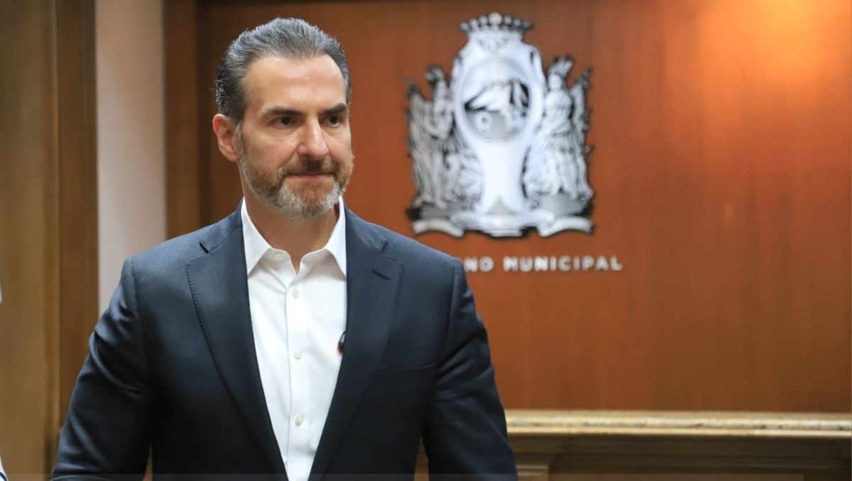 Adrián de la Garza buscaría ser candidato para NL