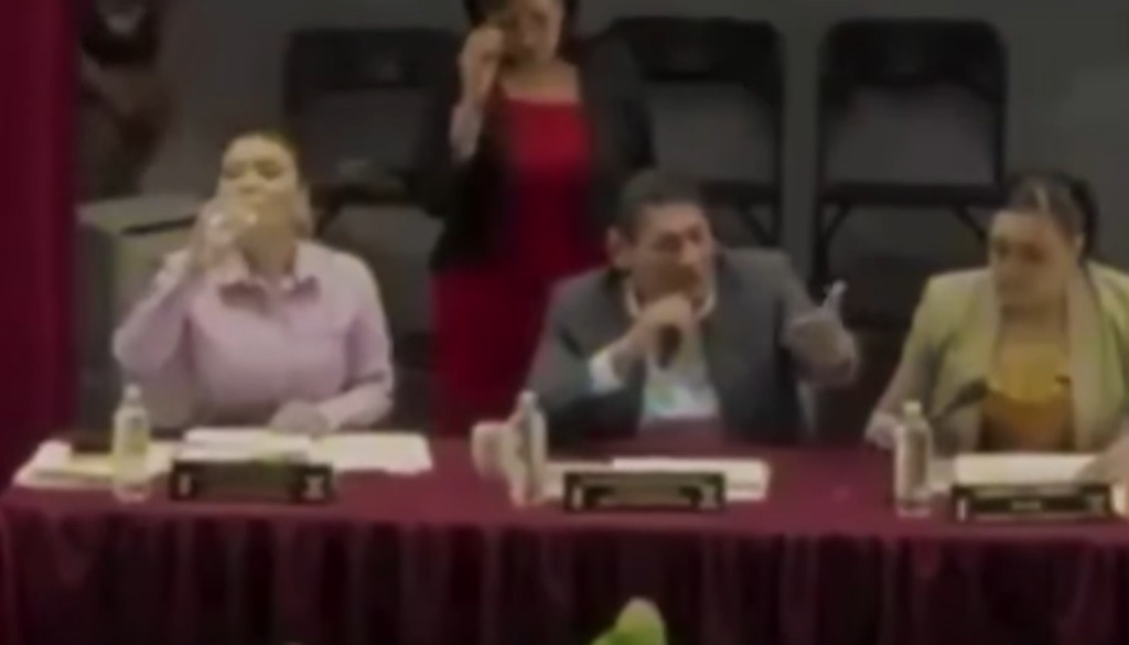 Alcalde de Cuautla ebrio 