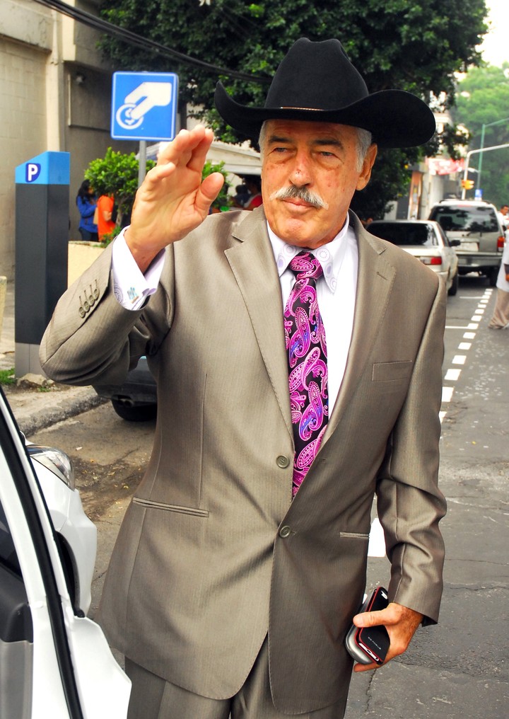 Sergio Mayer defiende su participación en películas de Pemex
