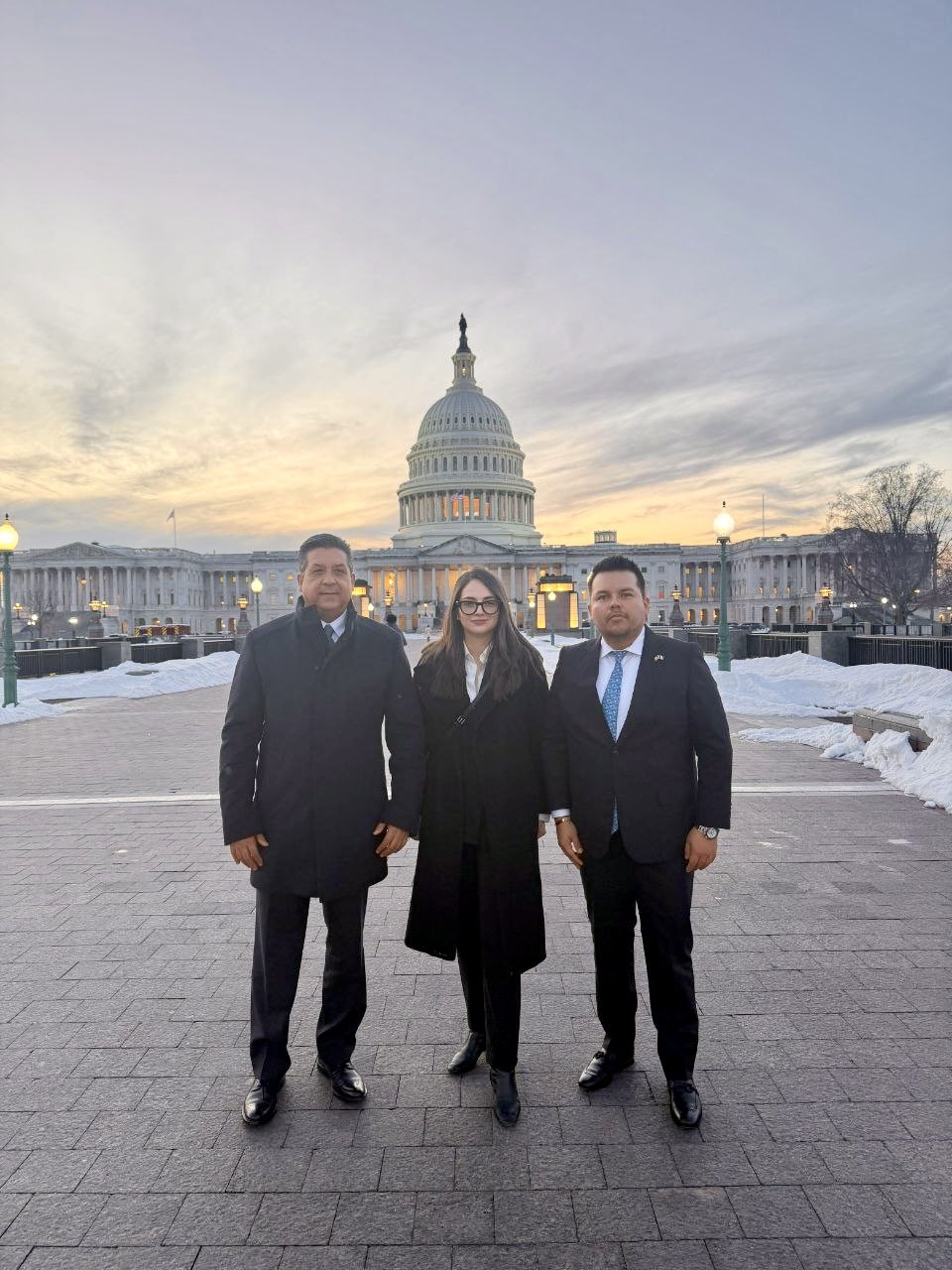 Cabeza de Vaca y diputados en Washington