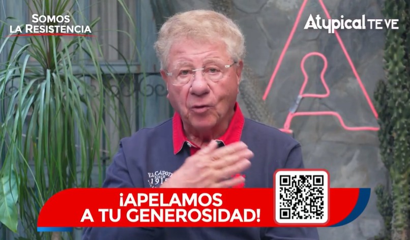 Carlos Alazraki pide dinero
