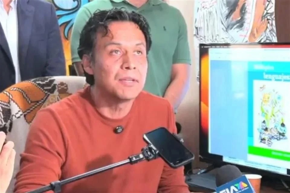 conferencia de Marx Arriaga