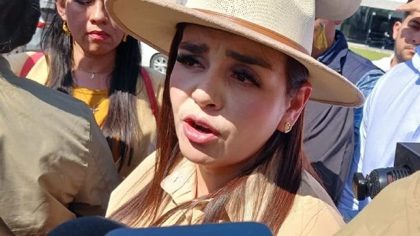 Grecia Quiroz denuncia