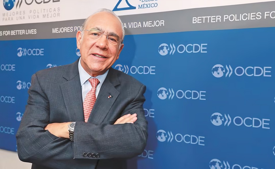 Pensiones millonarias de Gurría Treviño y exlíderes