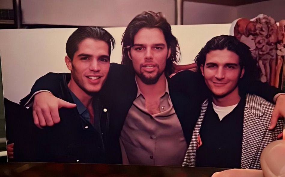 Redes recuerdan supuesta relación de Verástegui y Ricky Martin