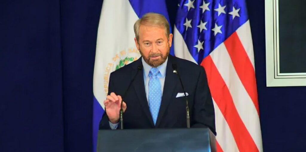 Ronald Johnson advierte peligros de fentanilo