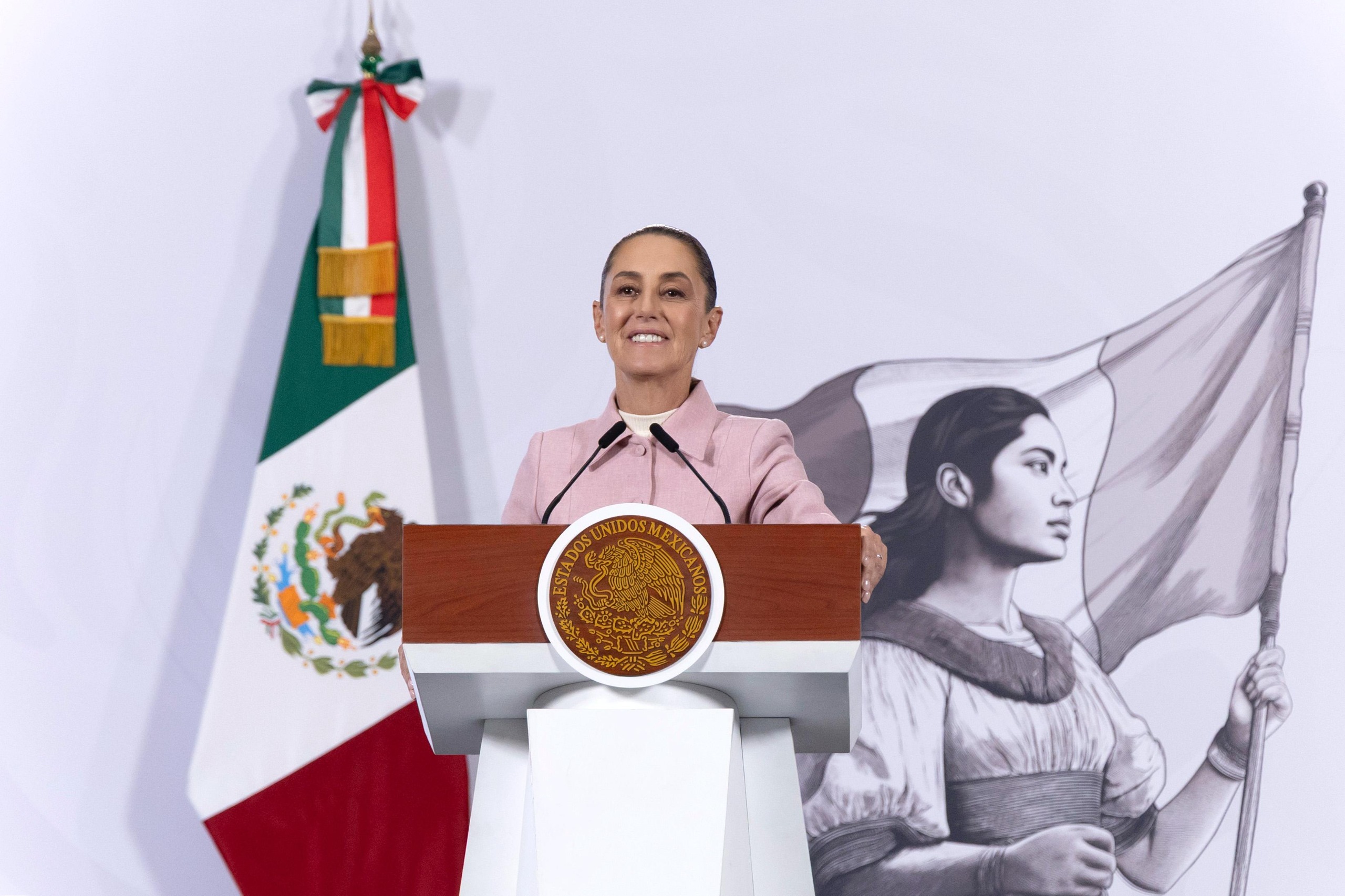 Sheinbaum reacciona a aprobación 