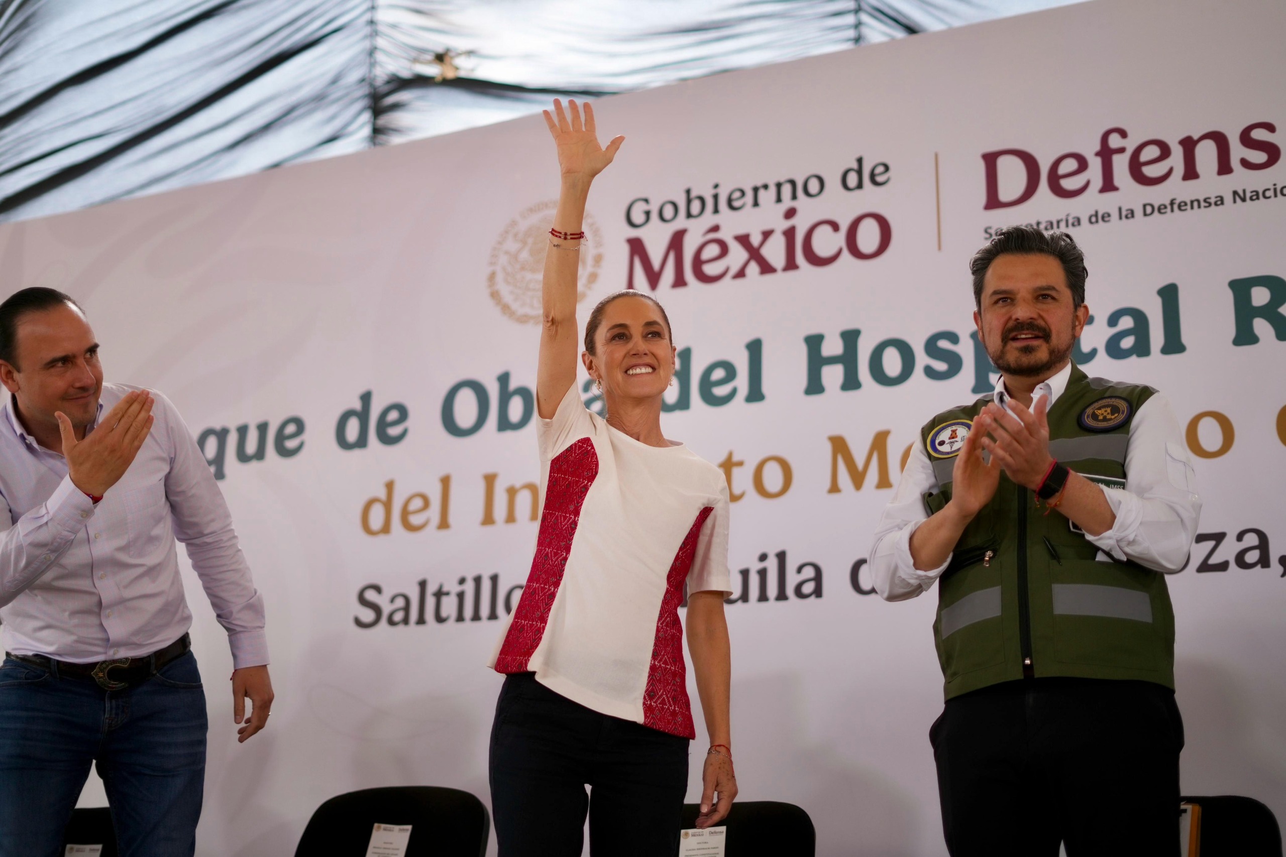 Sheinbaum reitera defensa de migrantes ante políticas de Trump