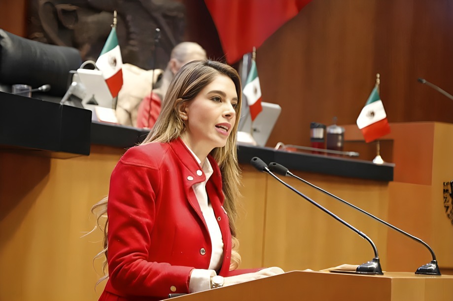 Manuel Velasco destapa a Ruth González