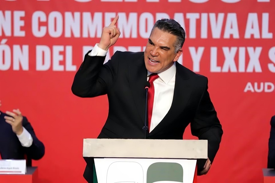 Alito Moreno llama hipócrita a Epigmenio por criticar a Ciro