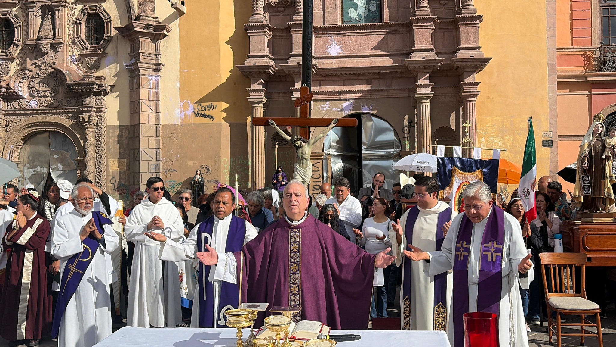 Bendicen iglesia SLP