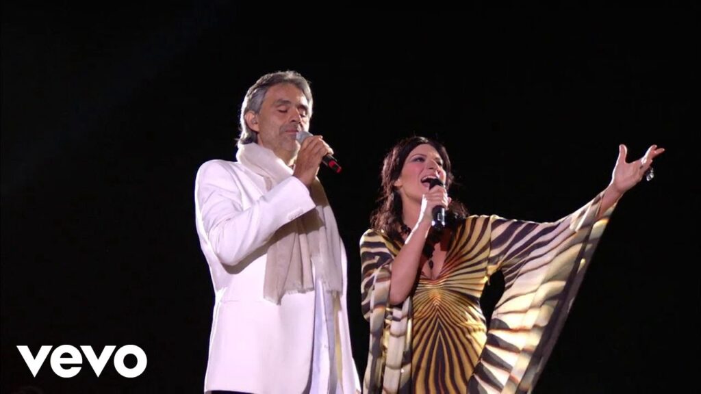 Bocelli y Laura Paussini