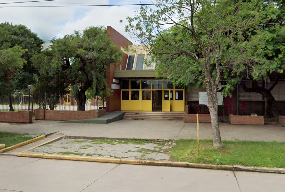 Estudiante entra armado a escuela y mata a compañero en Argentina