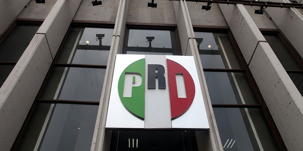 Beltrones responde a llamado de Alito para regresar al PRI