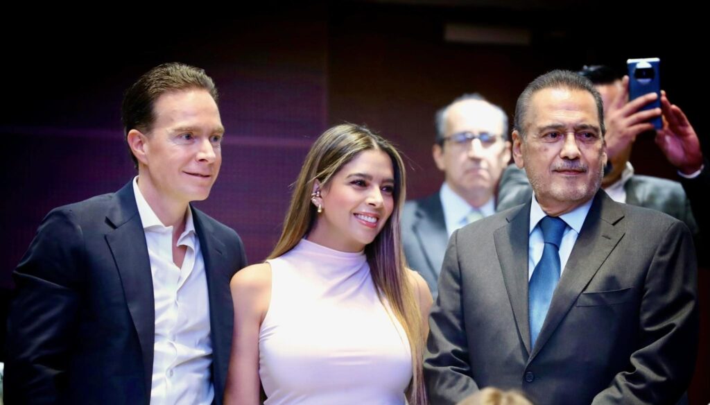 Manuel Velasco Ruth González Silva