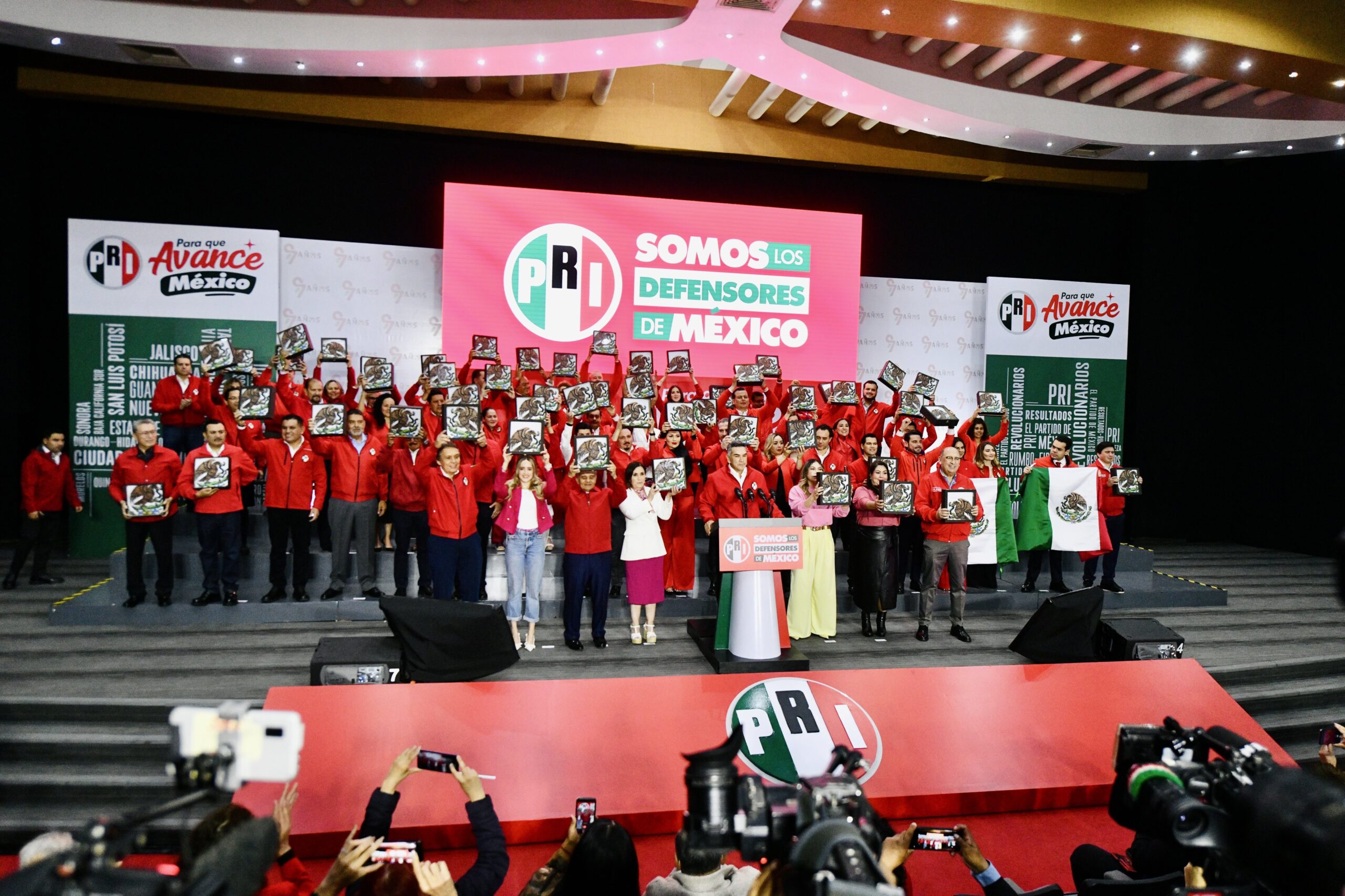 PRI anuncia candidaturas ciudadanas