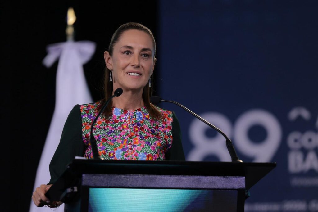 Sheinbaum inaugura convención bancaria