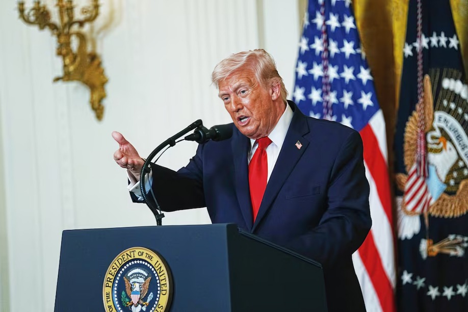 Trump lamenta que Sheinbaum rechazara su ayuda