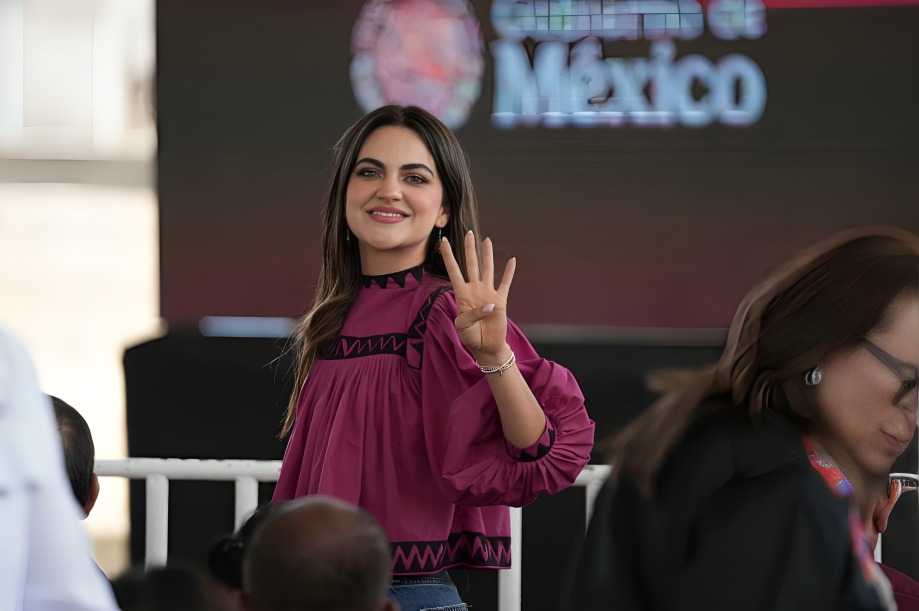 Andrea Chávez va por candidatura del gobierno de Chihuahua