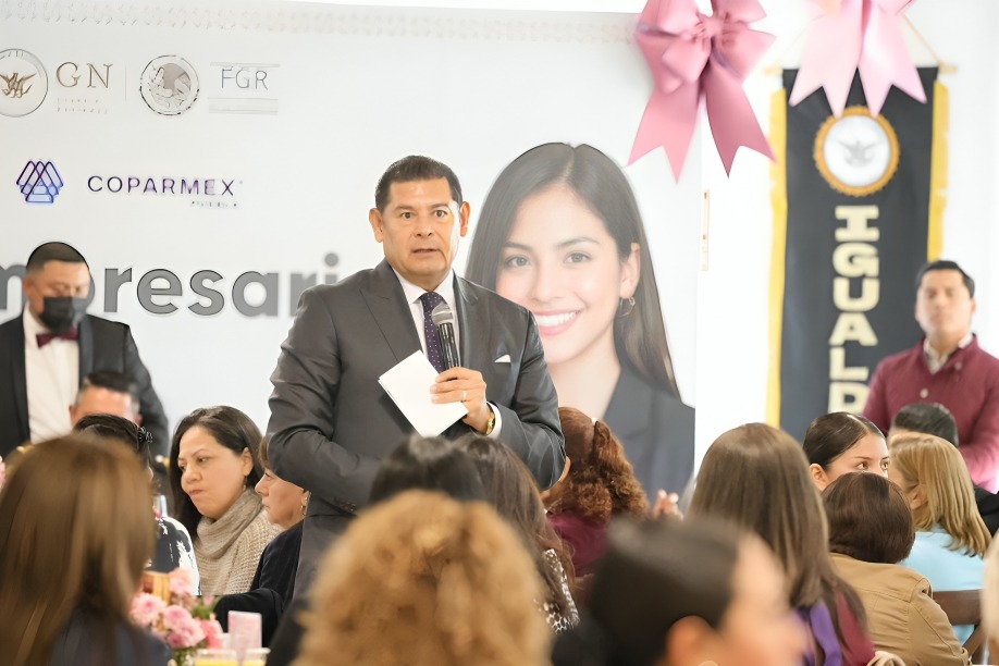 Armenta encabeza Foro de Seguridad con Mujeres