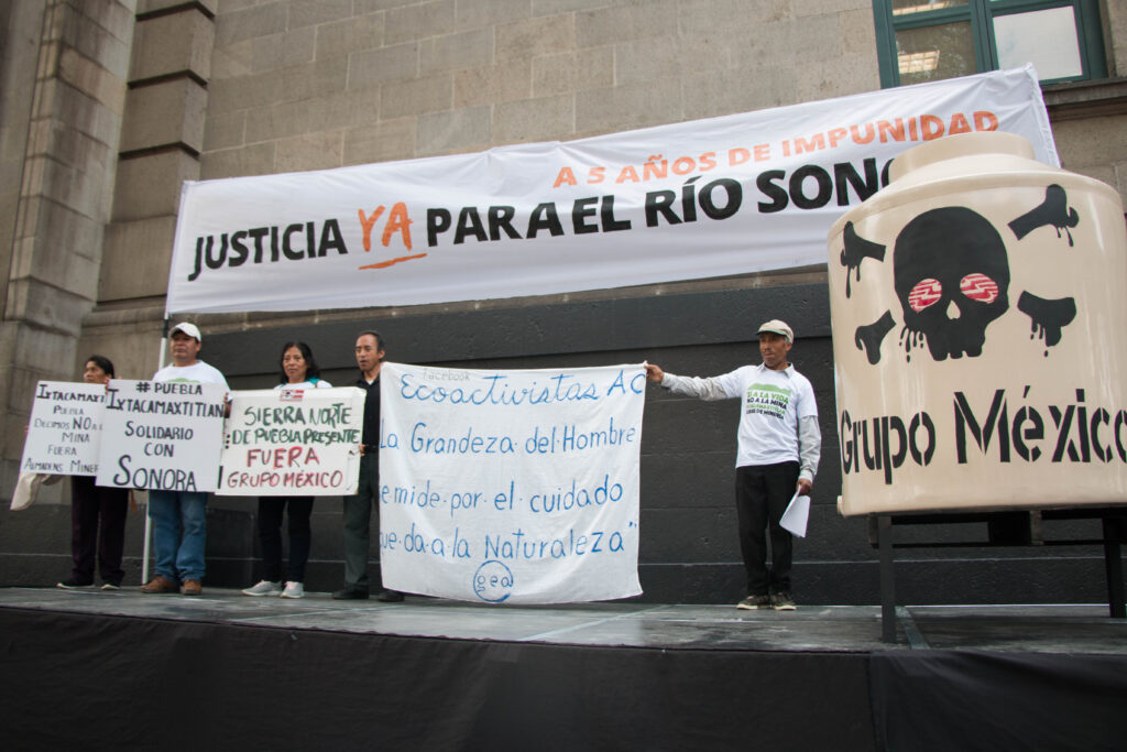 ciudadanos contra Grupo México