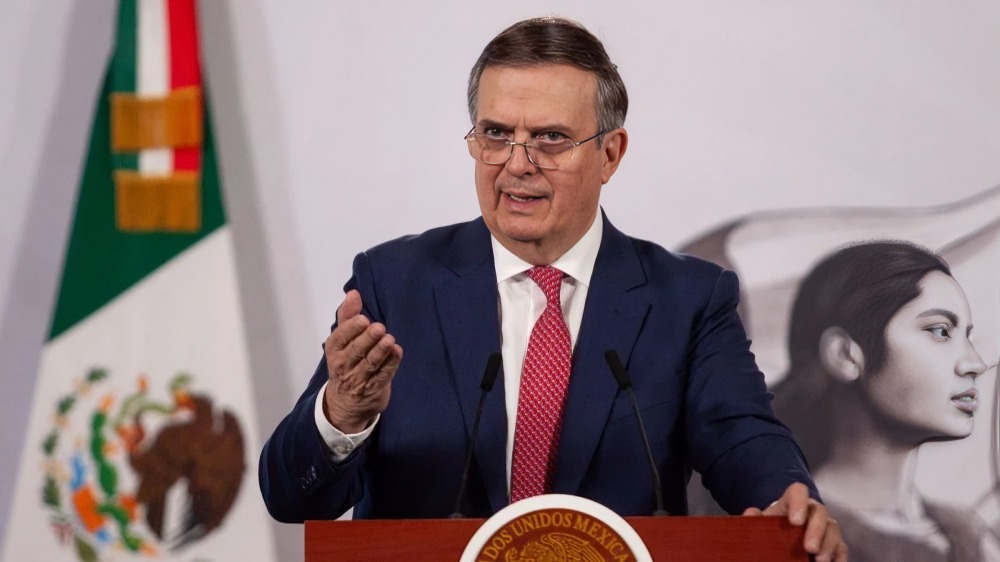 Ebrard responde señalamientos de Latinus