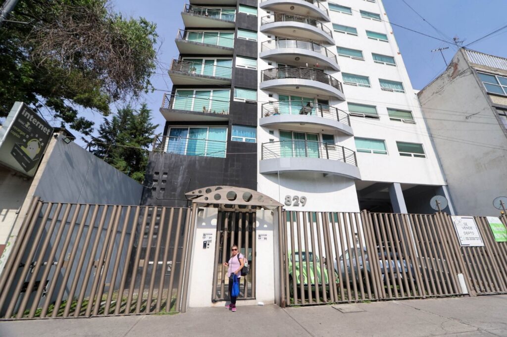 Edith Guadalupe, elevador edificio