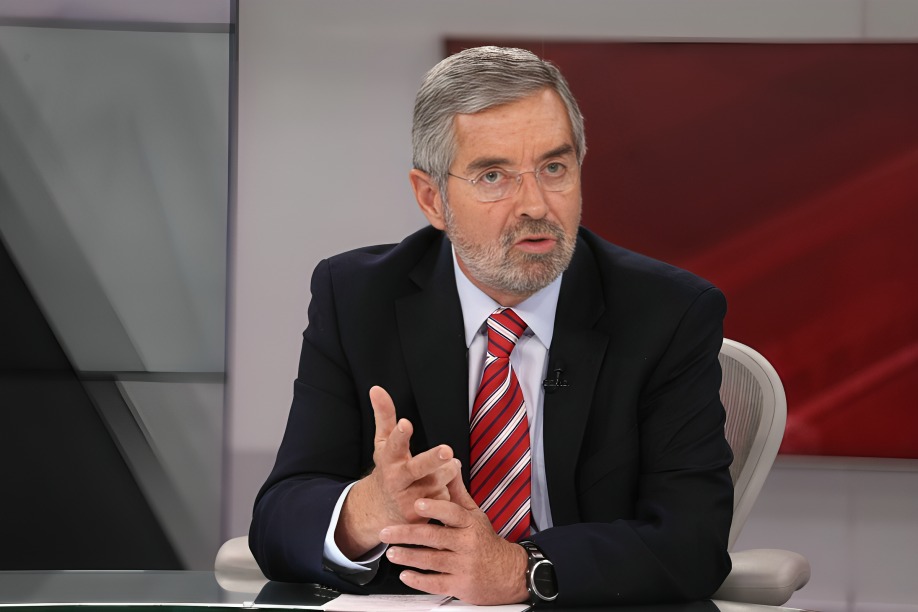 Juan Ramón de la Fuente sale de la SRE