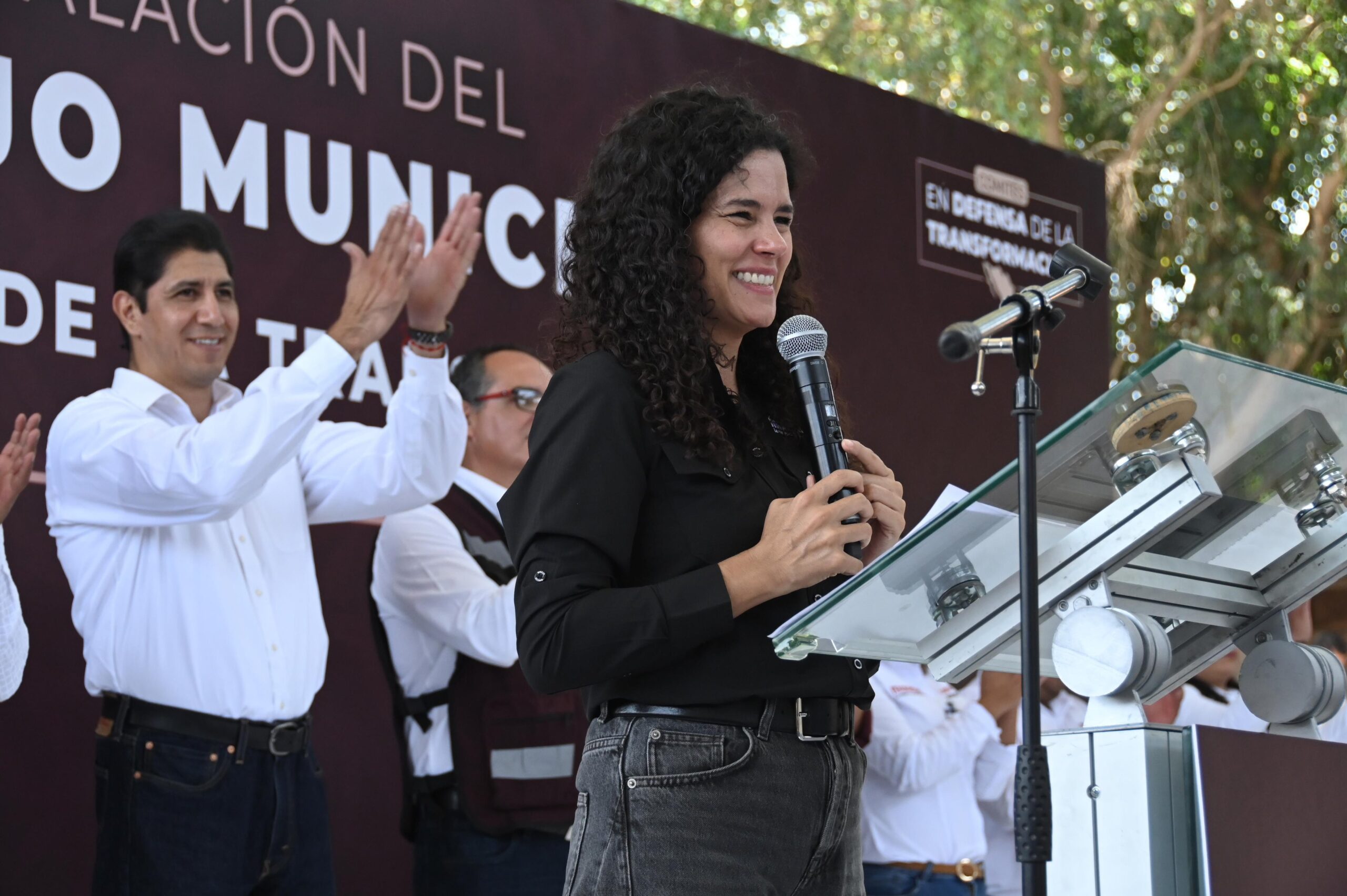 Luisa Alcalde responde a Loret