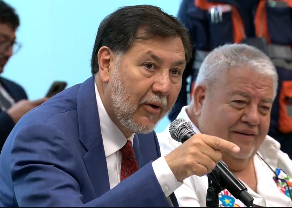 Noroña responde a Lilly Téllez