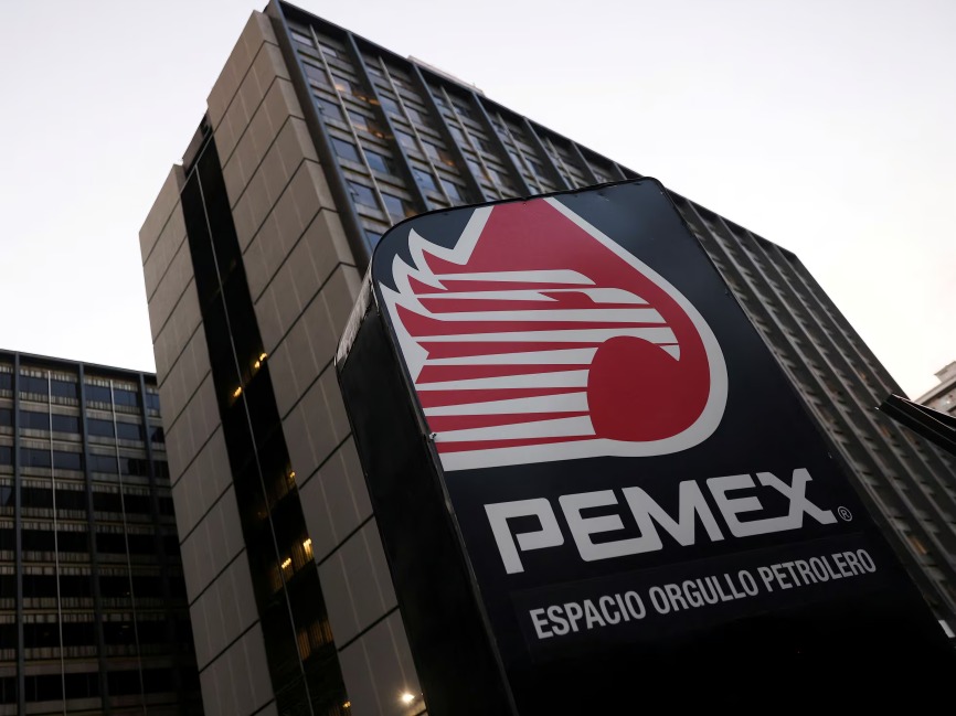 Pemex denuncia empleada que organizó lujosa fiesta de XV años