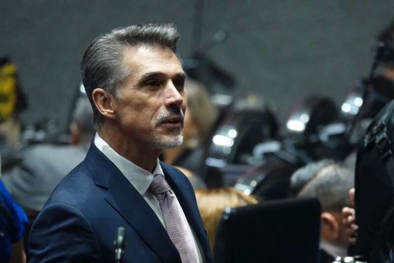 Morena propone cambiar reglas para licencias tras caso Mayer