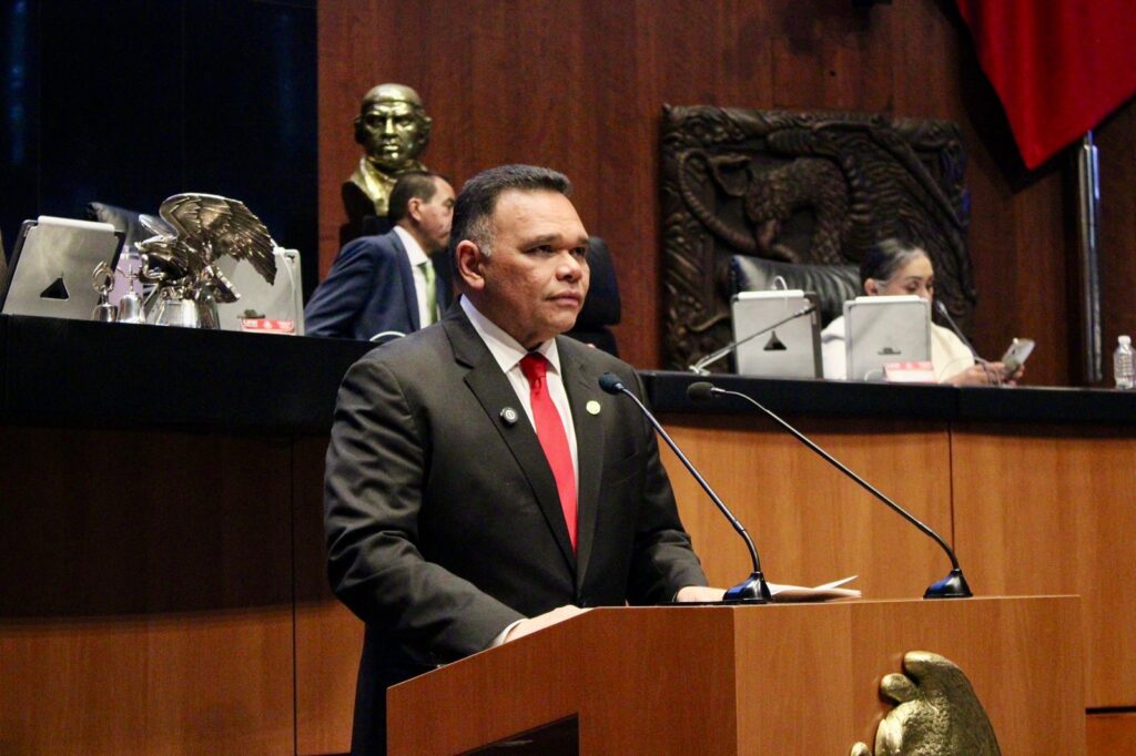 Senador del PRI IA