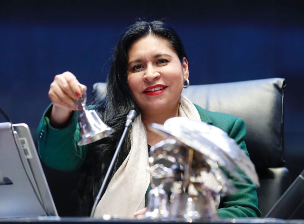 senadora Ana Lilia Rivera