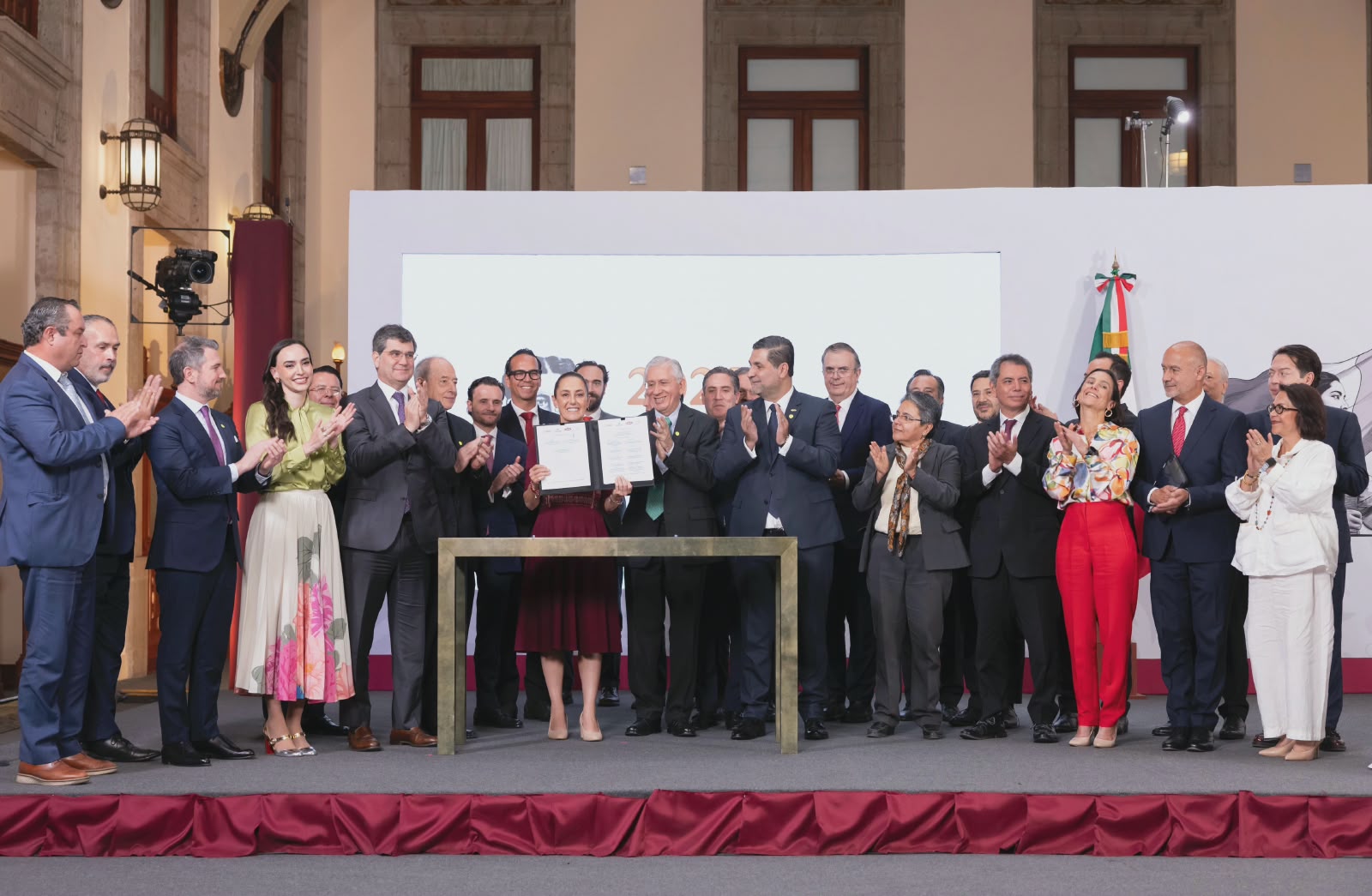 Beneficios del acuerdo del acero firmado por Sheinbaum