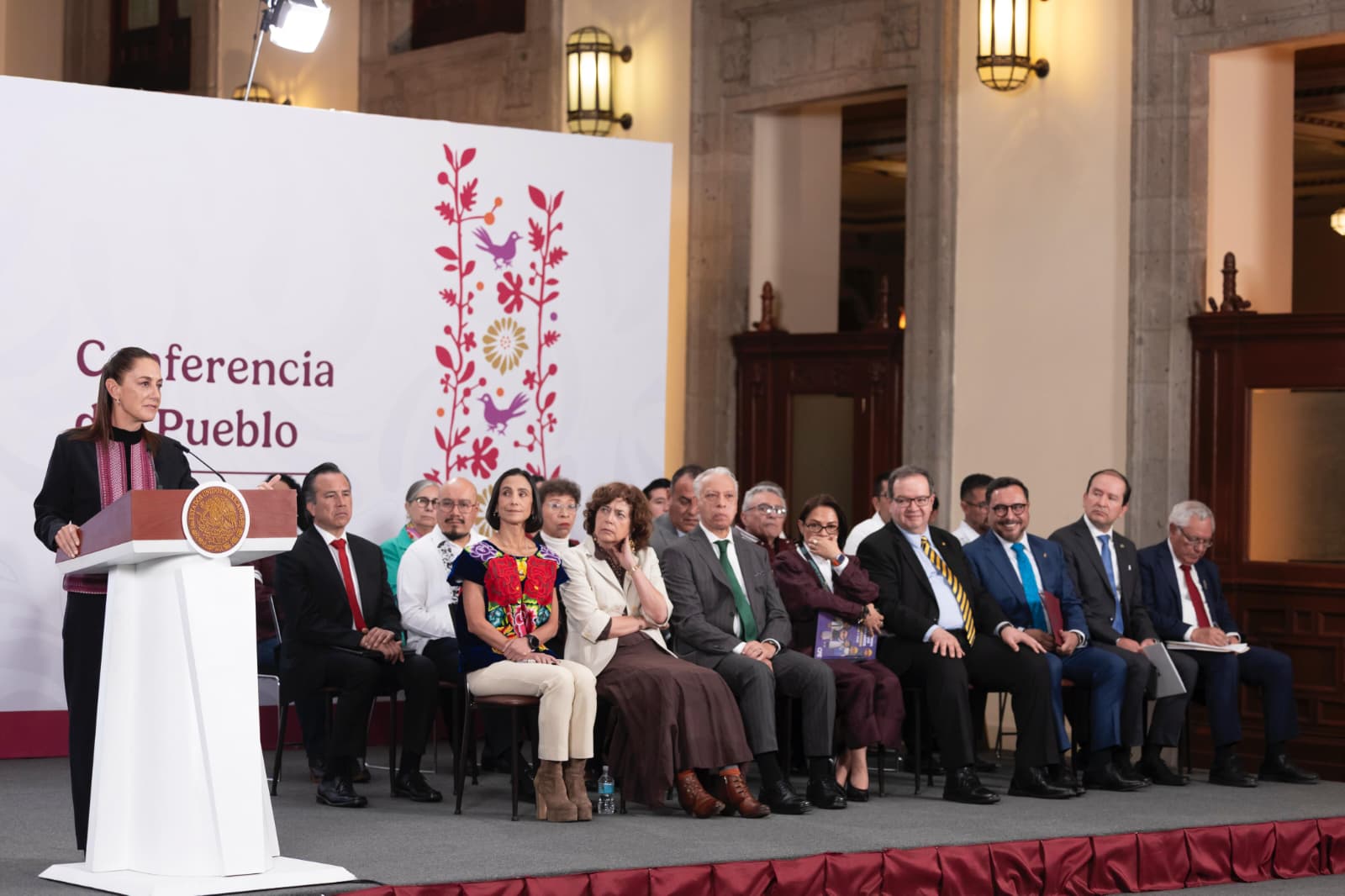 Sheinbaum fracking equipo