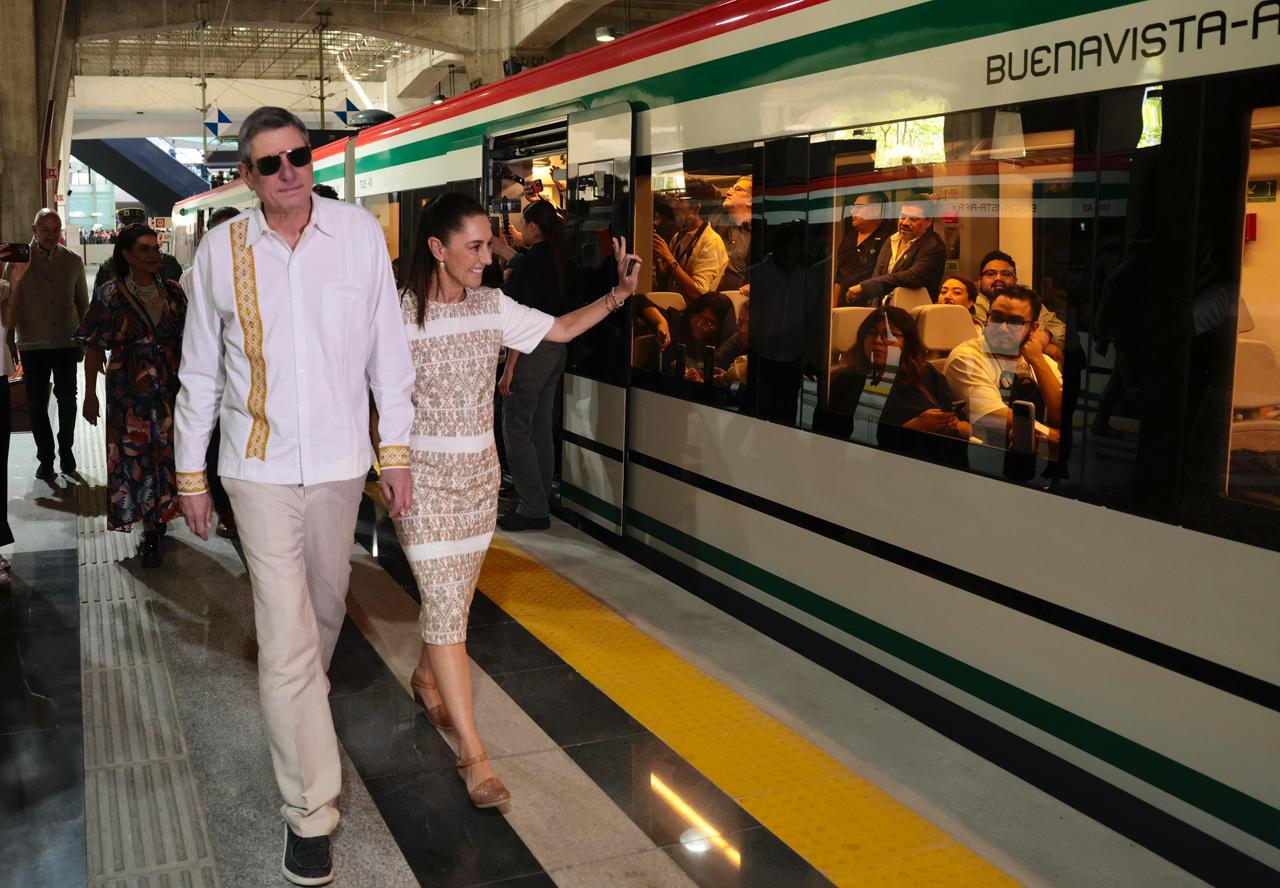 Sheinbaum inaugura Tren AIFA