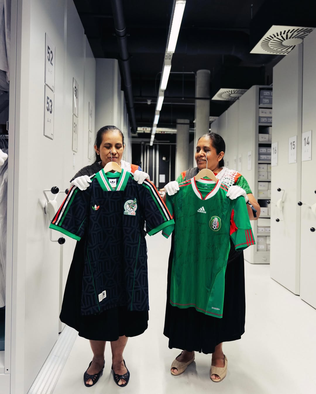 Adidas artesanas mexicanas